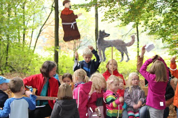 Kinder bei der Franziskuswallfahrt des Familienbundes Paderborn
